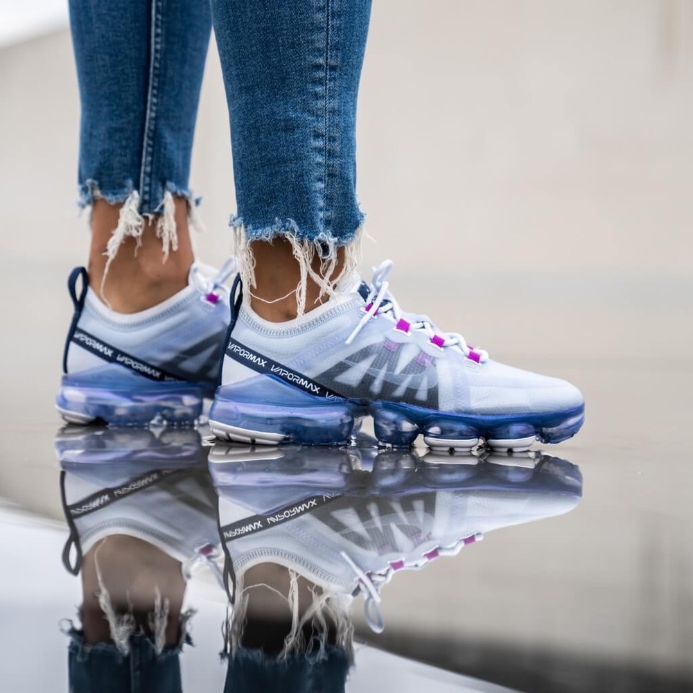 Nike Air VaporMax 2019 Women's Shoe - Picture 1 of 7